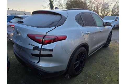 2021 Alfa Romeo Stelvio, Dyzelinas