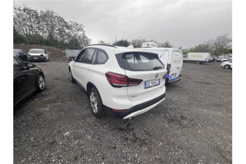 2021 BMW X1, Benzinas / Elektra