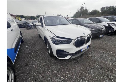 2021 BMW X1, Benzinas / Elektra