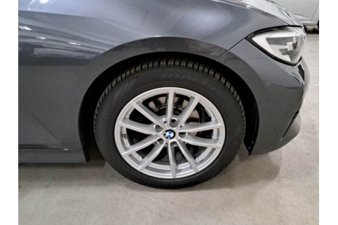 2021 BMW 318, Dyzelinas