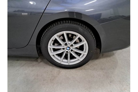 2021 BMW 318, Dyzelinas
