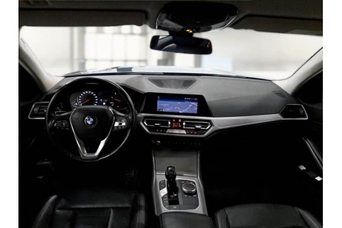 2021 BMW 318, Dyzelinas