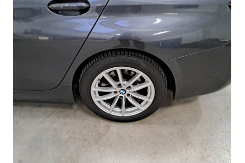 2021 BMW 318, Dyzelinas
