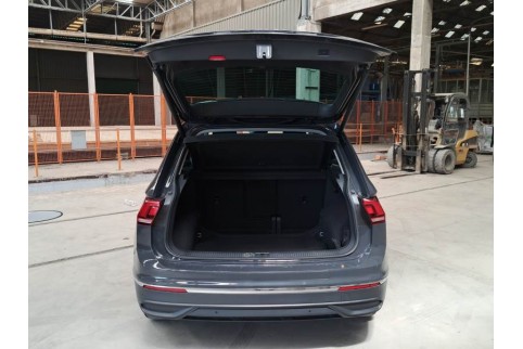 2021 Volkswagen Tiguan, Dyzelinas