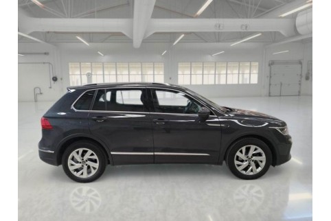 2021 Volkswagen Tiguan, Dyzelinas
