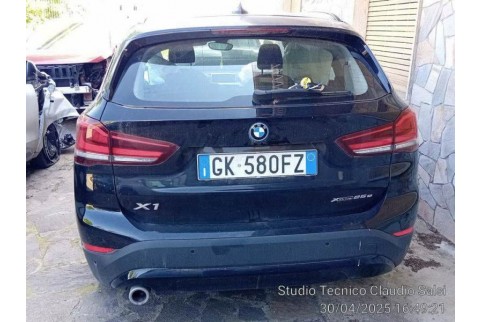 2022 BMW X1, Benzinas / Elektra