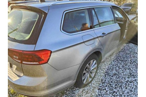 2022 Volkswagen Passat, Dyzelinas