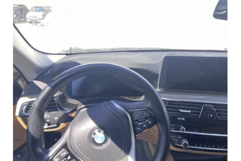 2023 BMW 520, Dyzelinas