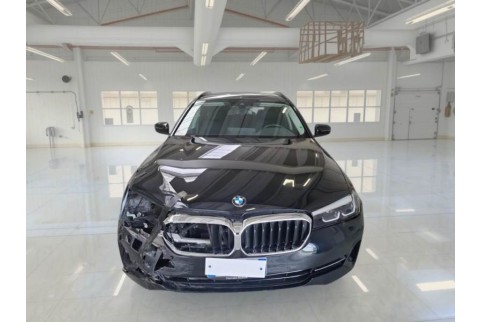 2022 BMW 520, Dyzelinas