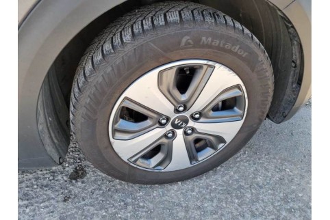 2019 Kia Niro, Benzinas / Elektra