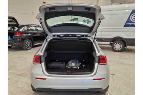 2021 Mercedes-Benz A 250, Benzinas / Elektra