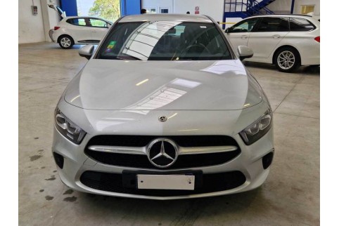 2021 Mercedes-Benz A 250, Benzinas / Elektra