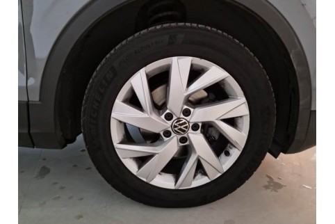 2021 Volkswagen Tiguan, Dyzelinas