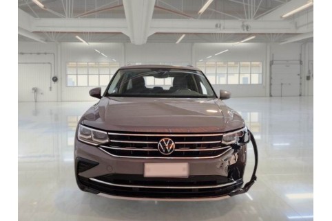 2021 Volkswagen Tiguan, Dyzelinas