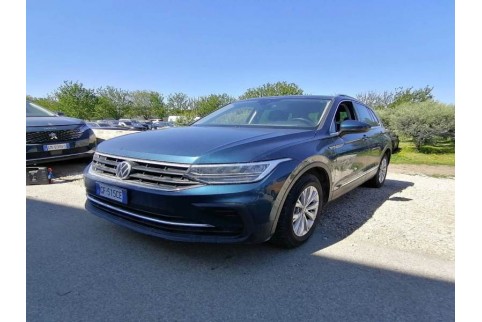 2021 Volkswagen Tiguan, Dyzelinas