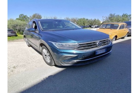 2021 Volkswagen Tiguan, Dyzelinas