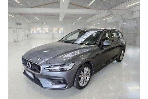 2020 Volvo V60, Dyzelinas