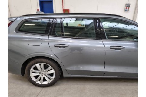 2020 Volvo V60, Dyzelinas