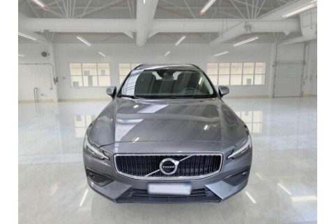2020 Volvo V60, Dyzelinas