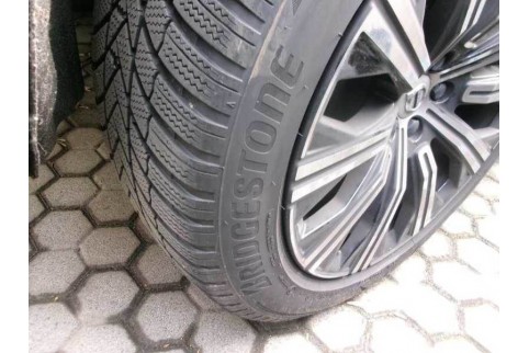 2023 Volvo XC 90, Dyzelinas