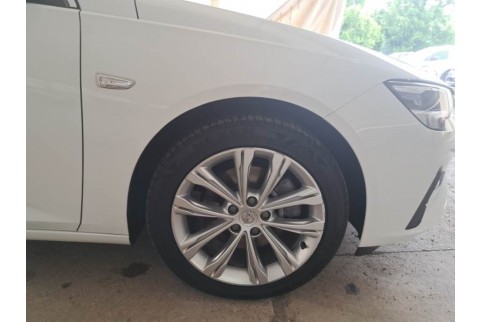 2021 Opel Insignia, Dyzelinas