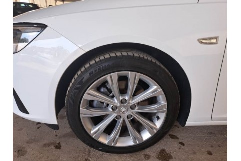 2021 Opel Insignia, Dyzelinas