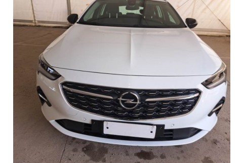 2021 Opel Insignia, Dyzelinas