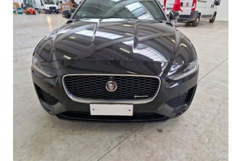 2021 Jaguar XE, Dyzelinas