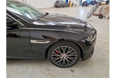 2021 Jaguar XE, Dyzelinas