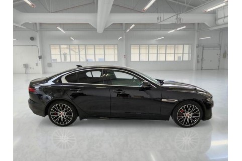 2021 Jaguar XE, Dyzelinas
