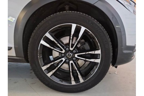2019 Volvo V90 Cross Country, Dyzelinas