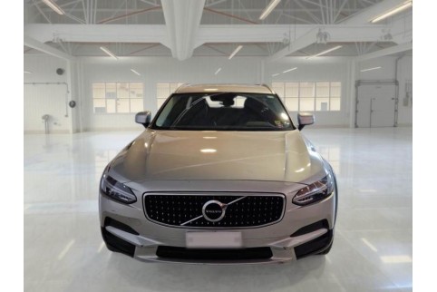 2019 Volvo V90 Cross Country, Dyzelinas