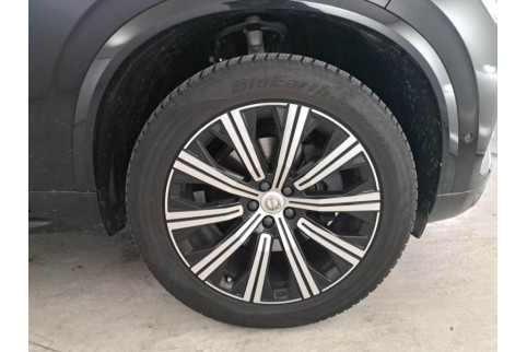 2022 Volvo XC 90, Dyzelinas