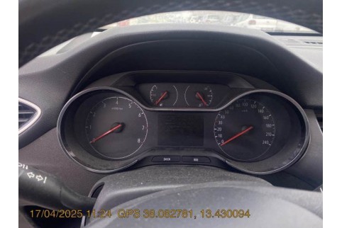 2021 Opel Crossland X, Dyzelinas