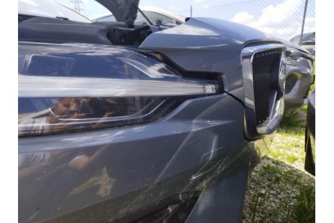 2021 Volvo V60, Dyzelinas