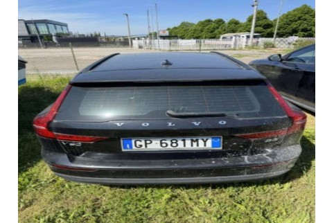 2023 Volvo V60, Benzinas