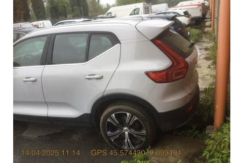 2021 Volvo XC 40, Benzinas / Elektra