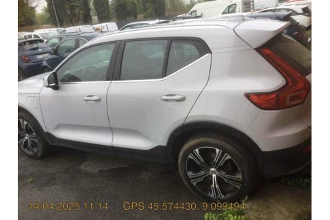 2021 Volvo XC 40, Benzinas / Elektra