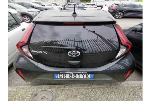 2023 Toyota Aygo X, Benzinas