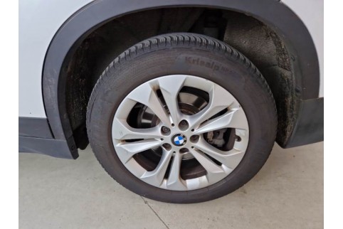 2021 BMW X1, Benzinas / Elektra