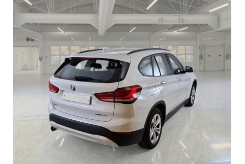 2021 BMW X1, Benzinas / Elektra