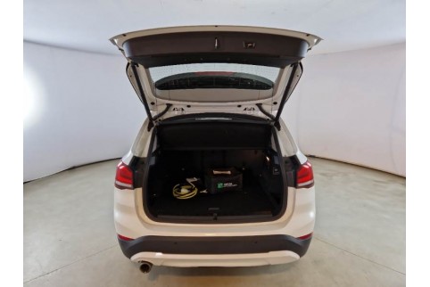 2021 BMW X1, Benzinas / Elektra