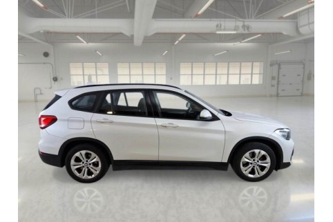 2021 BMW X1, Benzinas / Elektra
