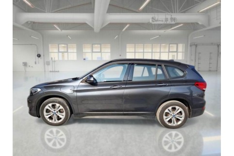 2022 BMW X1, Benzinas / Elektra