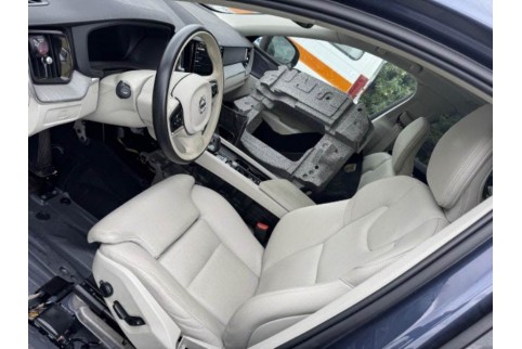 2023 Volvo XC 60, Dyzelinas