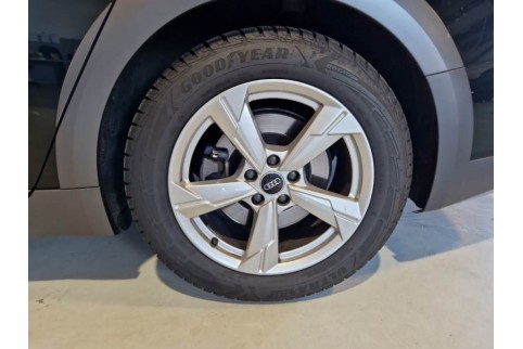2022 Audi A6 Allroad, Dyzelinas