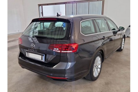 2020 Volkswagen Passat, Dyzelinas