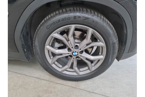 2021 BMW X3, Dyzelinas