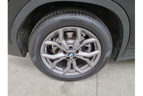 2021 BMW X3, Dyzelinas