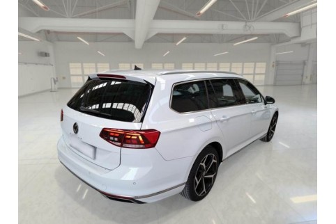 2021 Volkswagen Passat, Dyzelinas